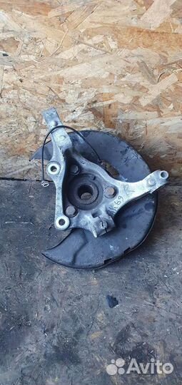 Кулак поворотный передний правый Opel Insignia 20