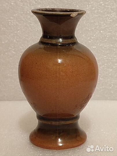 Вазочка маленькая. Интерьерная. Высота - 12 см