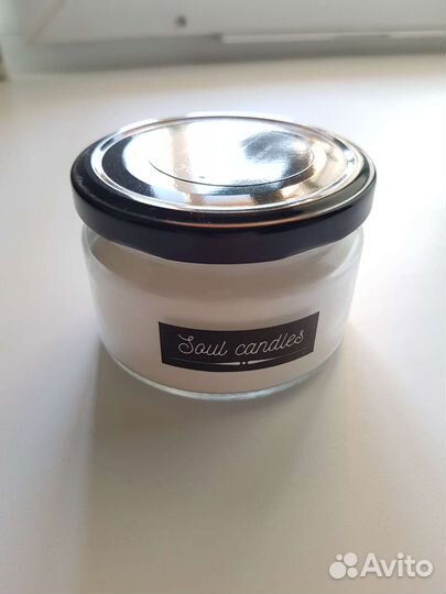 Свеча ручной работы с романтическим посланием