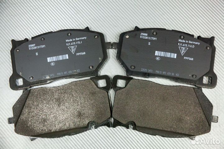 Тормозные колодки CCB Porsche, передние