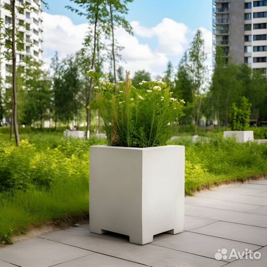 Бетонные вазоны и кашпо для благоустройства