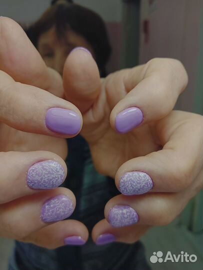 Нужна модель на маникюр