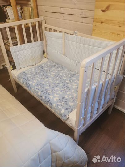 Детская кровать с матрасом