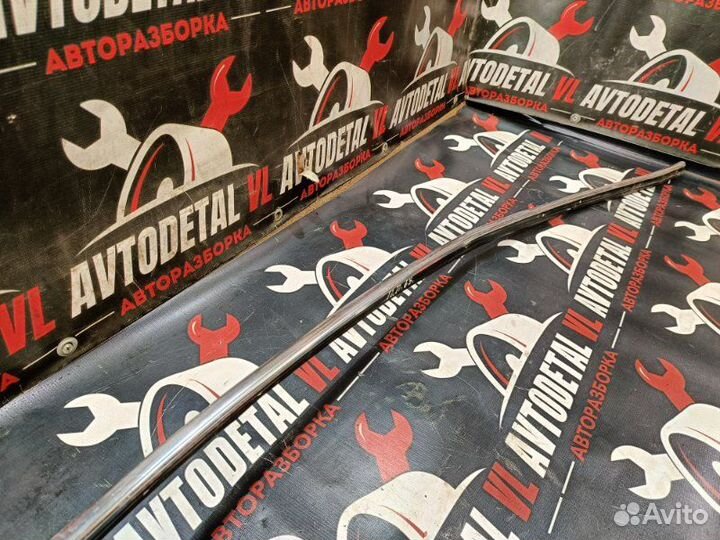 Молдинг кузова правый Volkswagen Passat B5 Plus