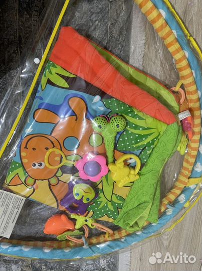 Развивающий коврик