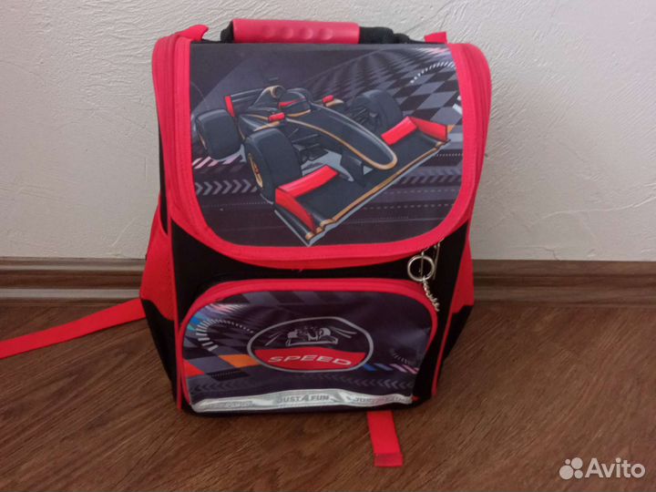 Ранец школьный для мальчика 1 класс