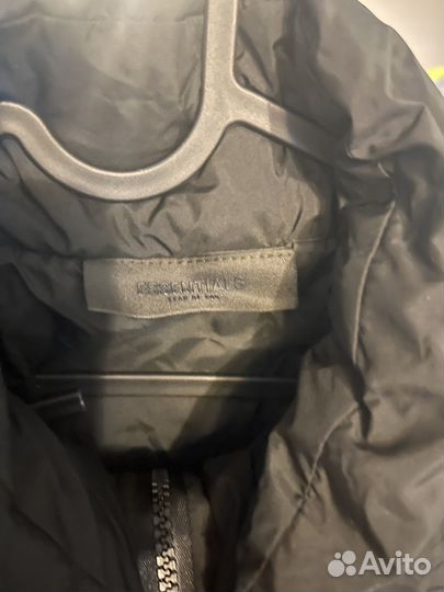Пуховик essentials fear of god