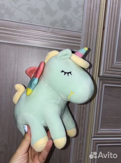 Игрушка Единорог сидящий