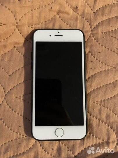 Телефон iPhone 6s