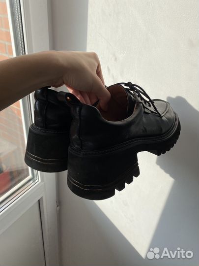 Полуботинки натуральная кожа 38