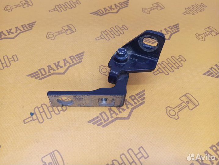 Петля двери задняя правая Ford Focus CB8 pnda 2012