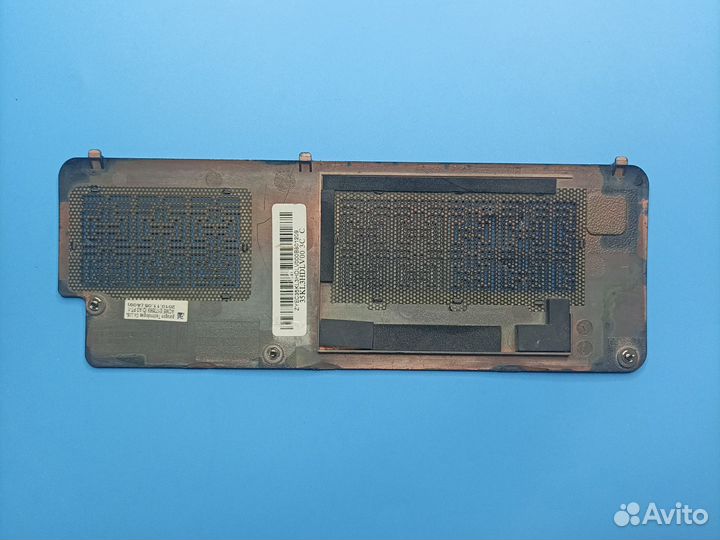 Сервисная крышка для ноутбука Lenovo Y560