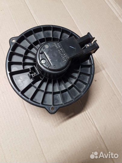 Моторчик печки Mitsubishi Galant 2007