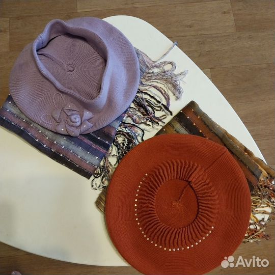 Берет и шарф