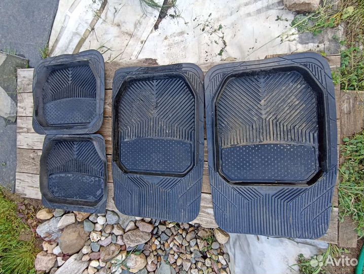 Автомобильные коврики резиновые гранта / калина