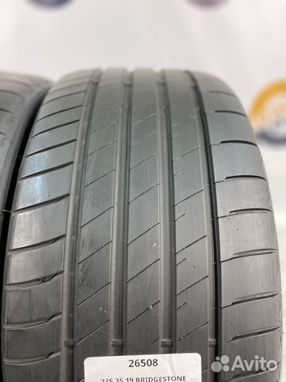 Bridgestone Potenza S005 235/35 R19 96Y