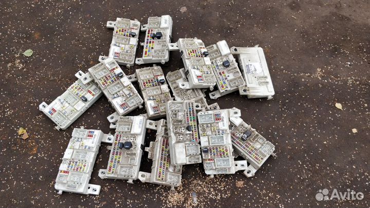 Блок предохранителей салонный Focus II Фокус 2