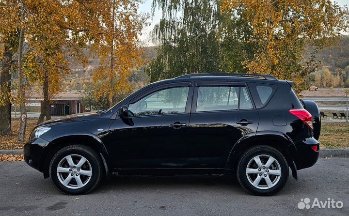 Toyota RAV4 2.4 AT, 2008, 230 000 км