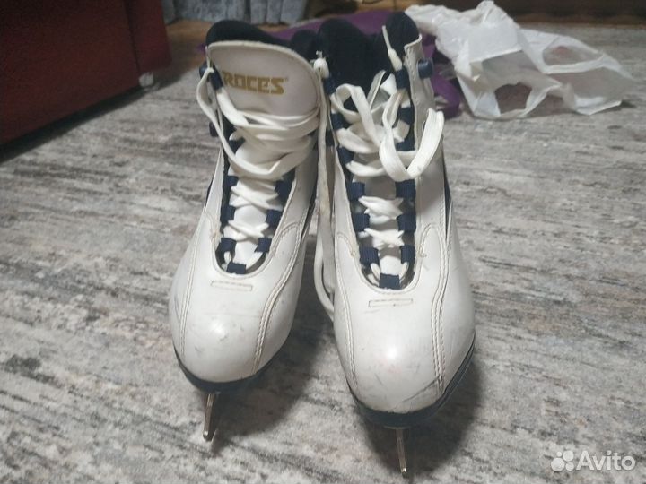 Коньки фигурные