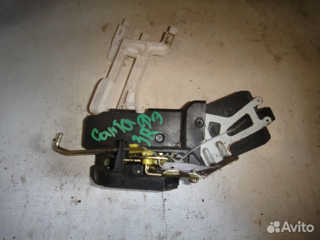 Замок двери Santa Fe classic зад R б\у (арт. 8142026000)