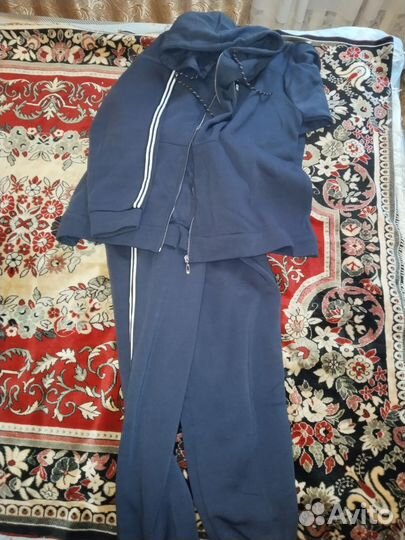 Женский спортивный теплый костюм