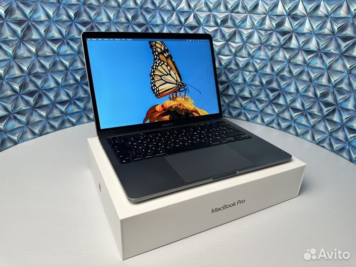 MacBook Pro 13 2020 M1/16/1Tb Ростест, 445 циклов