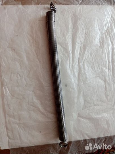 Пружина дверная