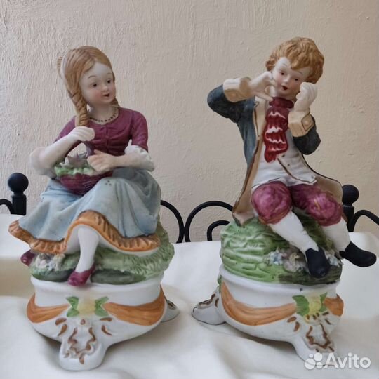 Фарфоровые статуэтки парные германия
