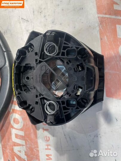 Руль Volkswagen Passat B7 2011