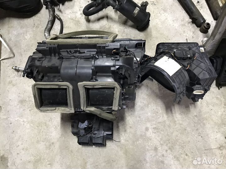 Корпус печки BMW X5 E70