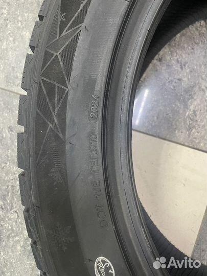 Tracmax X-Privilo S360 275/40 R21