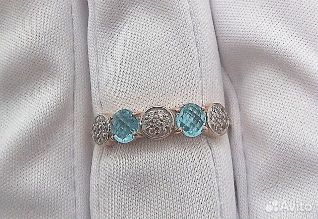 Золотое кольцо с камнем 17р