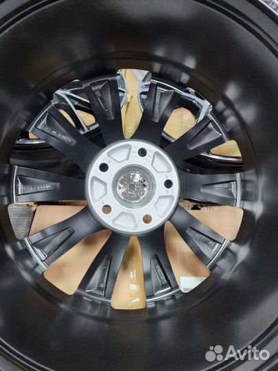 Диски новые R18 T-style