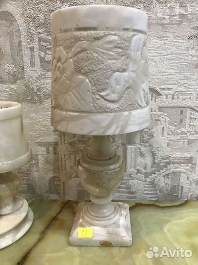 Старинные настольные лампочки из нат. камня