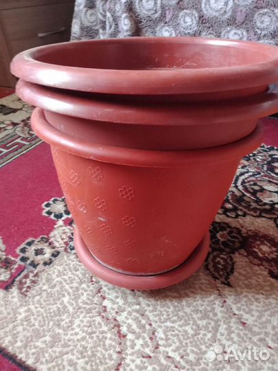 Продам горшки для цветов