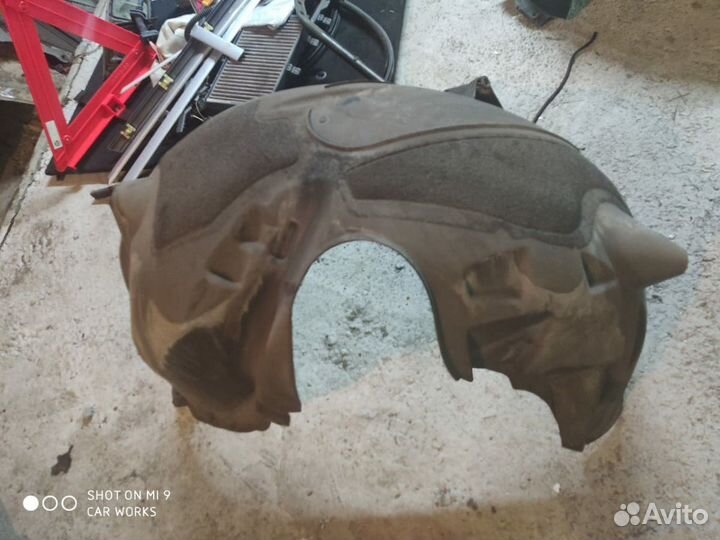 Защита крыла подкрылок задний правый бмв Е60