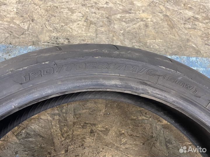 Мото шины 120 70 R17 Bridgestone