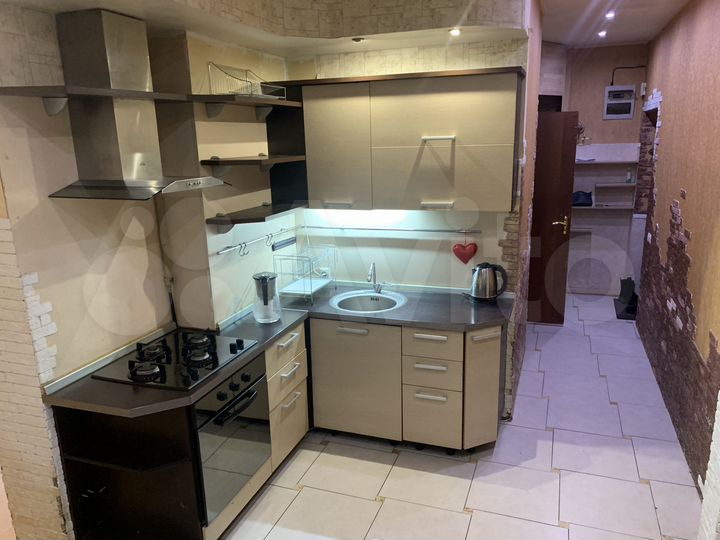 2-к. квартира, 43 м², 1/2 эт.