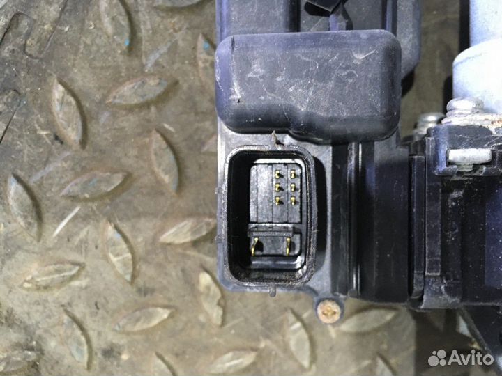 Стеклоподъемник электрический задний правый