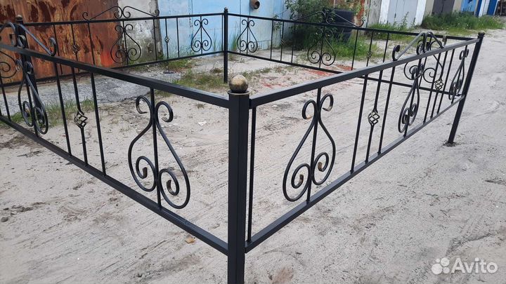 Изготовление заборов, оградок, мангалов