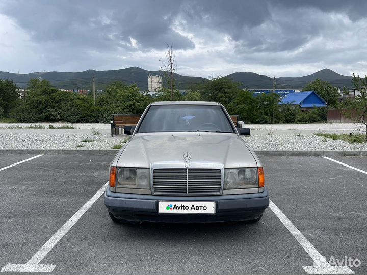 Mercedes-Benz W124 2.6 AT, 1988, 267 000 км