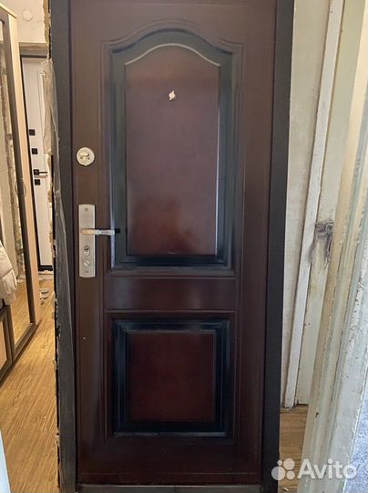 Дверь входная металлическая