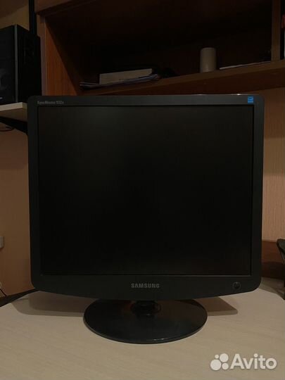 Монитор Samsung syncmaster 932B