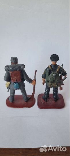 Модели солдатов армии Франции и России