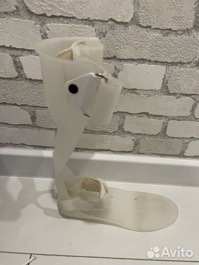 Ортез и ботинок на гипс