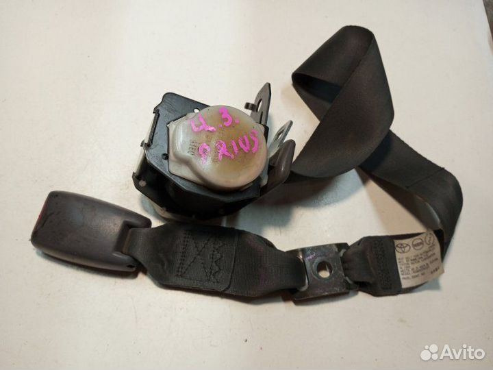 Ремень безопасности задний Toyota Prius NHW10 1NZ