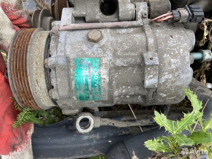 Компрессор кондиционера VW Golf 3