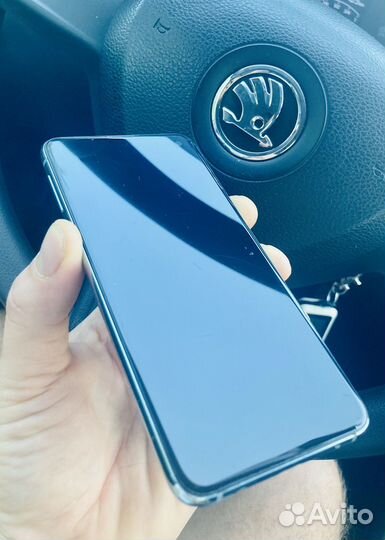 Телефон samsung galaxy s10e