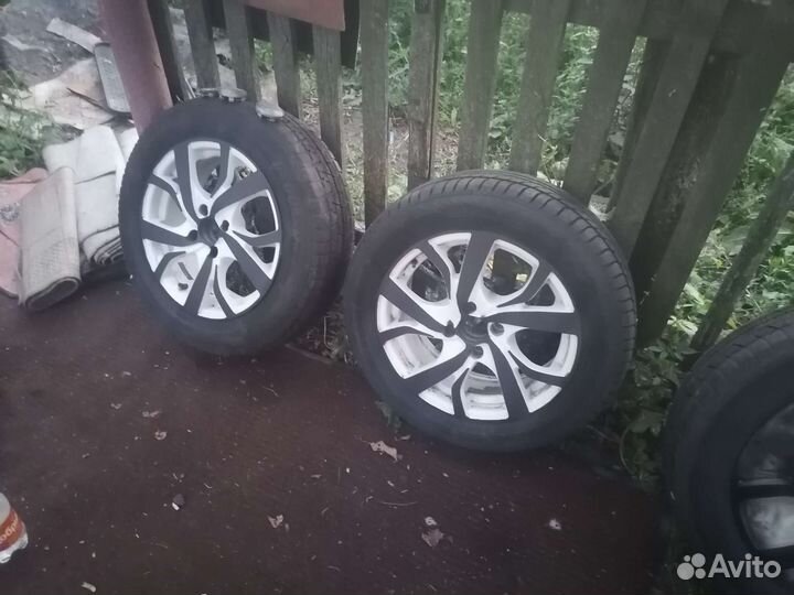 Продам литые диски на ваз