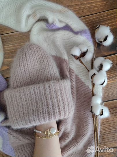 Шапка, варежки, платок